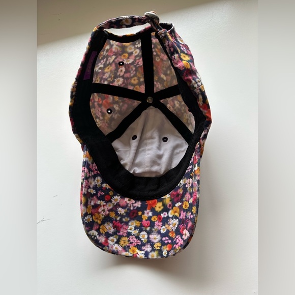 Supreme Floral Hat - Picture 5 of 5